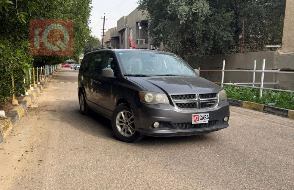 دودج جراند كارافان